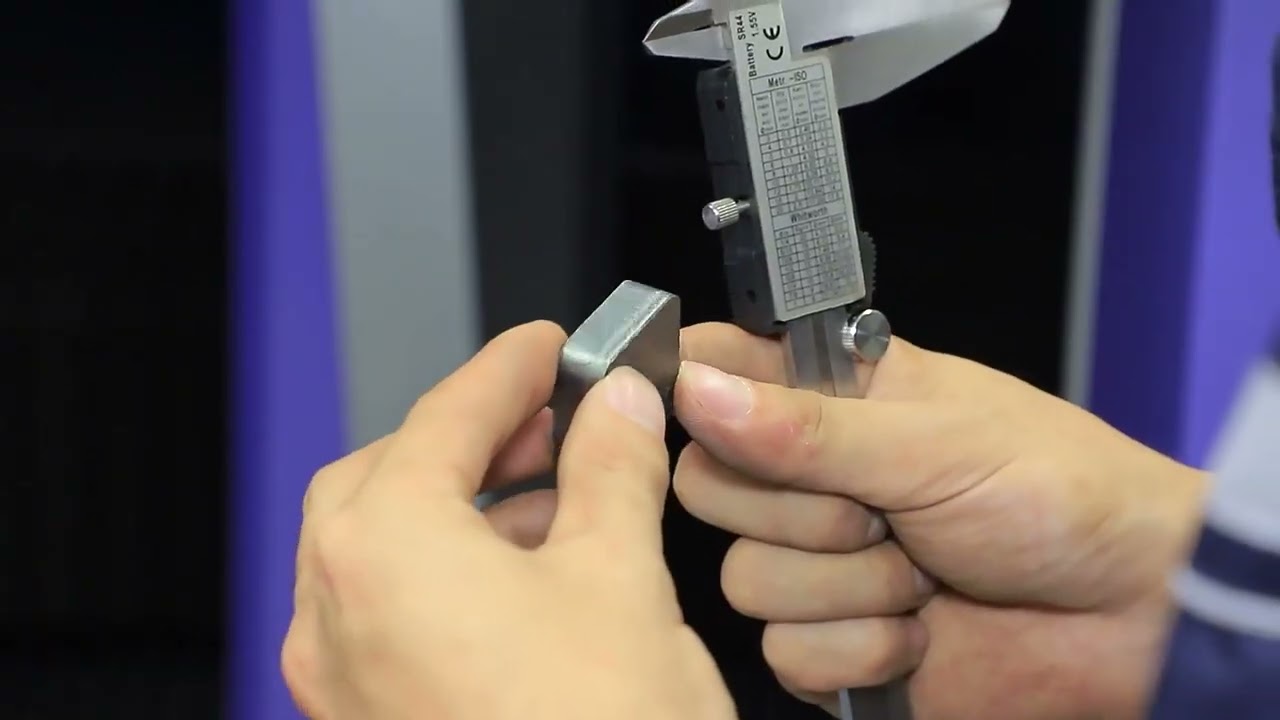 AccTek AKJ1530FB fiber laser cutting machine with full enclosed structure