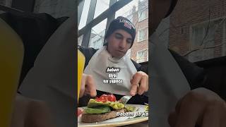 Annemden Çıkarken Görmüşlermi Hahahah Ebo&Çakal Ebınun Doğum Gününü Bulmaya Çalışıyorlar.