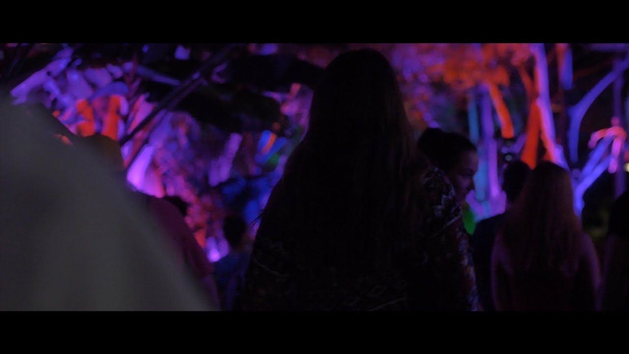 BRISBANE - THE ENCHANTED GARDEN - YouTube