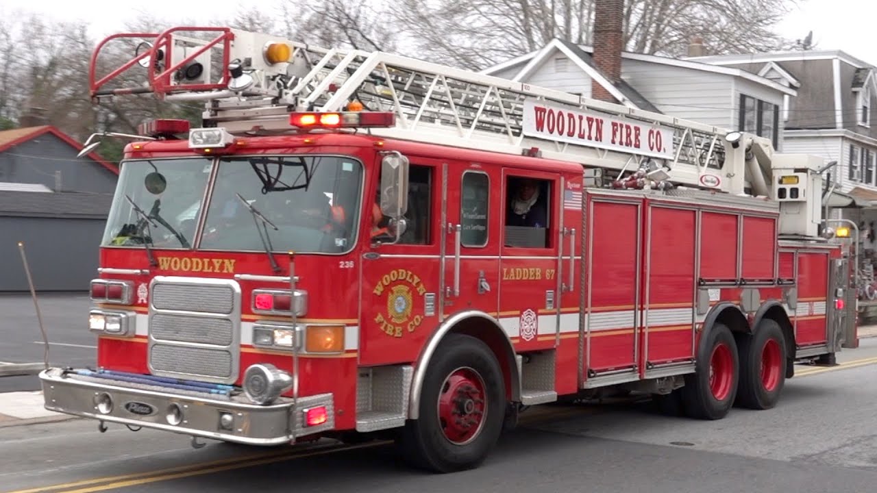 Woodlyn Fire Company Ladder 67 Responding