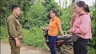 Download lagu Hang and Chúc kept it from Mrs. Ngam that they had run away from home.