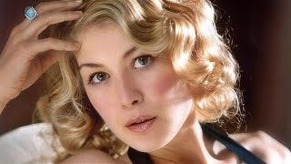 Rosamund Pike Goes Bare—Pictures Don’t Lie!