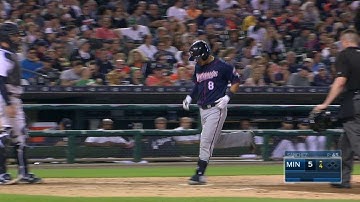 MIN@DET: Suzuki hits a three-run homer to left field