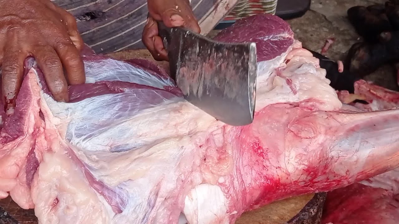 Amazing cow meat cutting & processing by traditional butcher, Best beef cutting knife skills