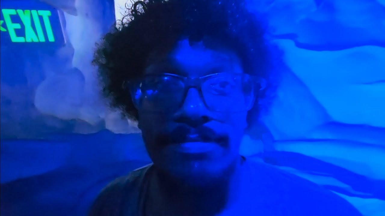 Manny takes Sea world 