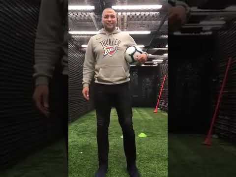 شكر خاص إلي الكابتن ياسر الشنواني نجم الأسماعيلي لدعمة لنادي المجد الرياضي