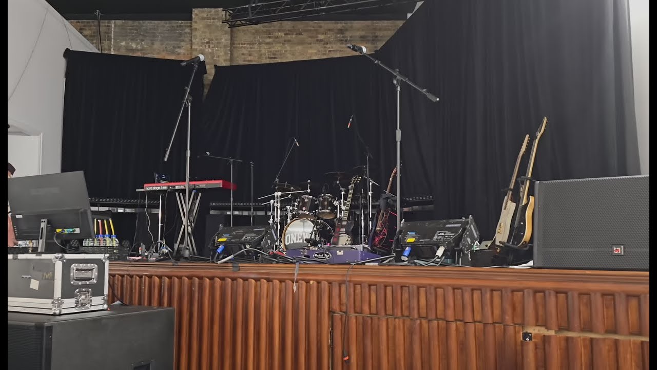 The Parkdale Hall: 1605 Queen St W #2, Toronto, CANADA - FRONT ROW (OneWe, April 19th, 2025)