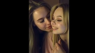Periscope - Girls Who Cant Sleep Are Kissing On Air