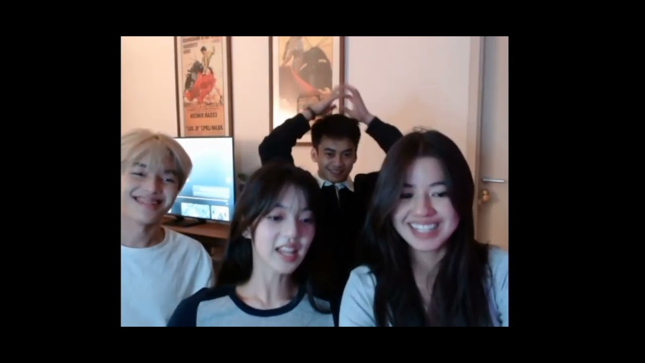 Seru banget kairi sze live bareng Mikha vonzy