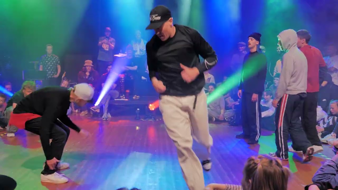 Call out Suomi - Breaking 3v3 - Semi Final - FlowMo vs South Odysseya