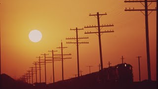 🌌 Soft Light (2 Variations) – Royalty Free Electronic Background Music (Dark, Mysterious, 80 BPM) screenshot 5