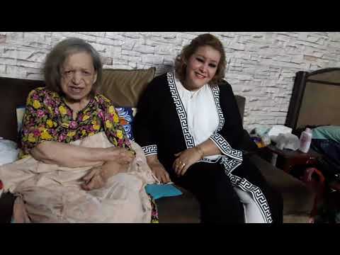 مجدي حسين يزور سليمة خضير ويغني لها