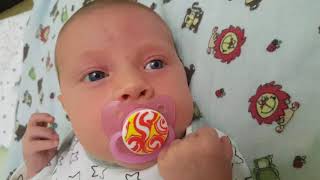 Newborn 1 months/My baby/Малышка и соска