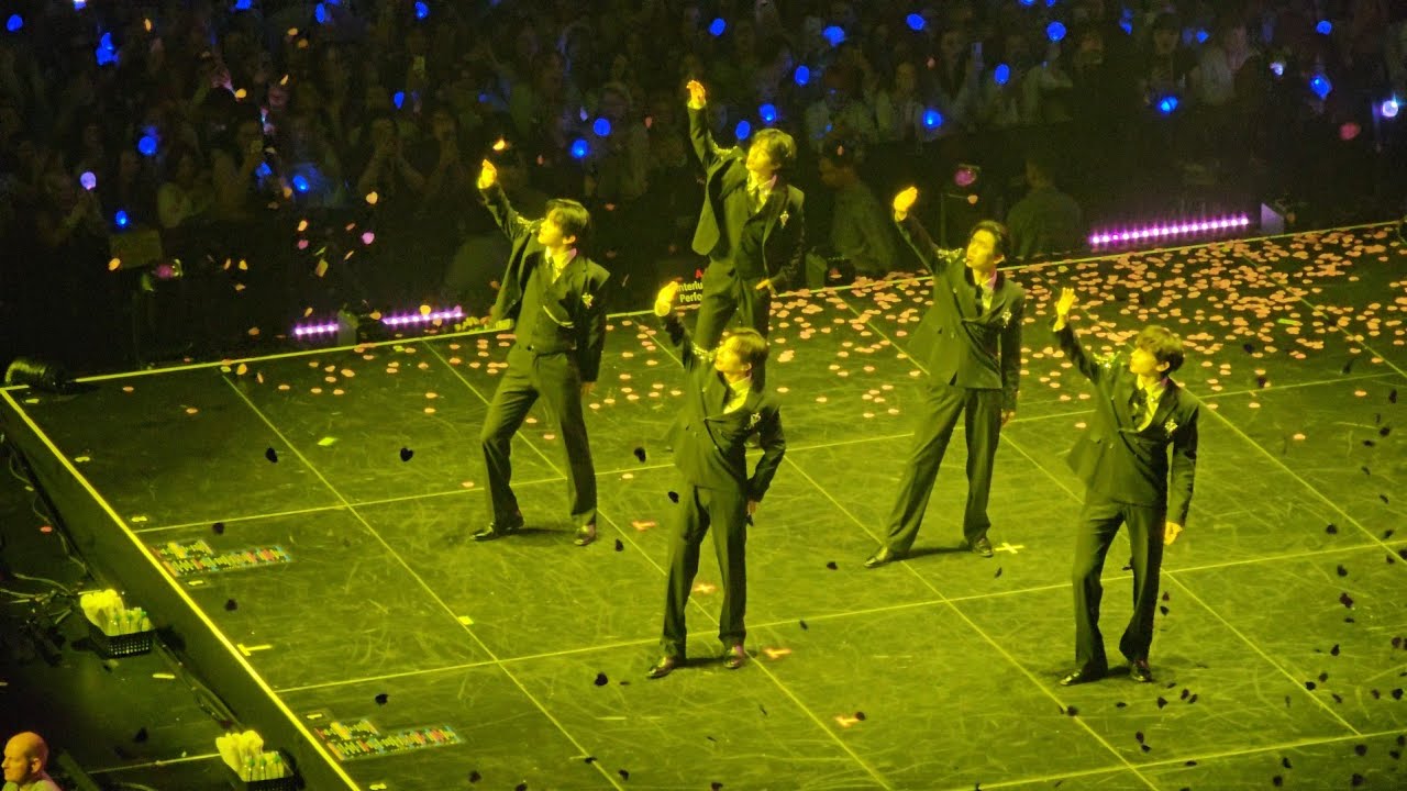 TXT - Over The Moon | Berlin | 250327 [4K]