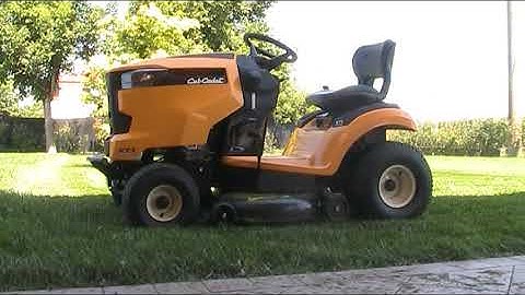 CUB CADET XT1 MULCHING