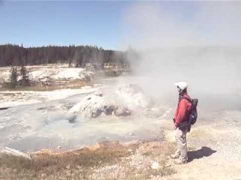 Minuteman Geyser - YouTube
