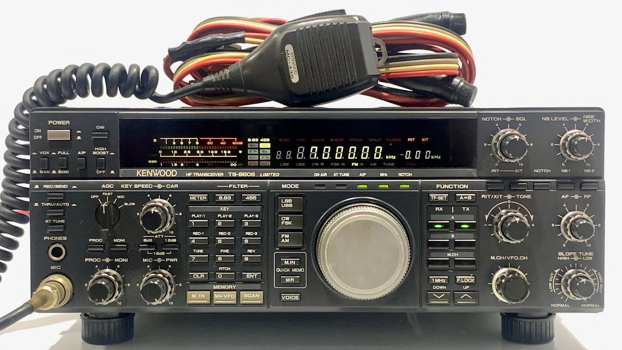 Kenwood TS-690S HF/50Mc 130W/50W Open - YouTube