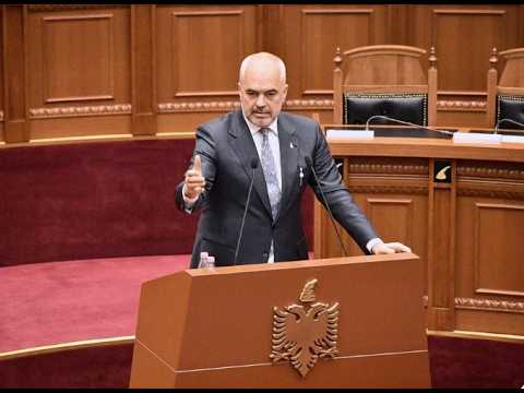 "Kriminelë, legenë, s'ka më, ta harrojnë"! Rama nuk përmbahet në Parlament