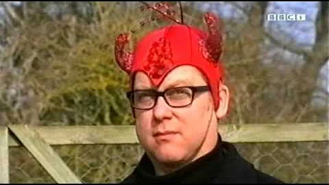 Vic's Chicks (Compilation - Vic Reeves, 2004)