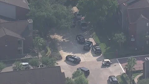 Man found shot to death in crashed car in Clear Lake area, HPD says