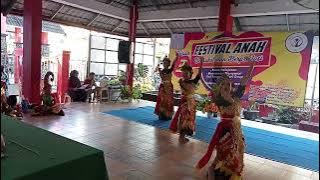 Download lagu juara 1 tari sorote lintang(Khusna,Rani, Jihan). seleksi tingkat kab Blitar di kel.Kepanjen kidul