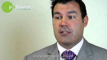 How does invoice discounting differ from invoice factoring?