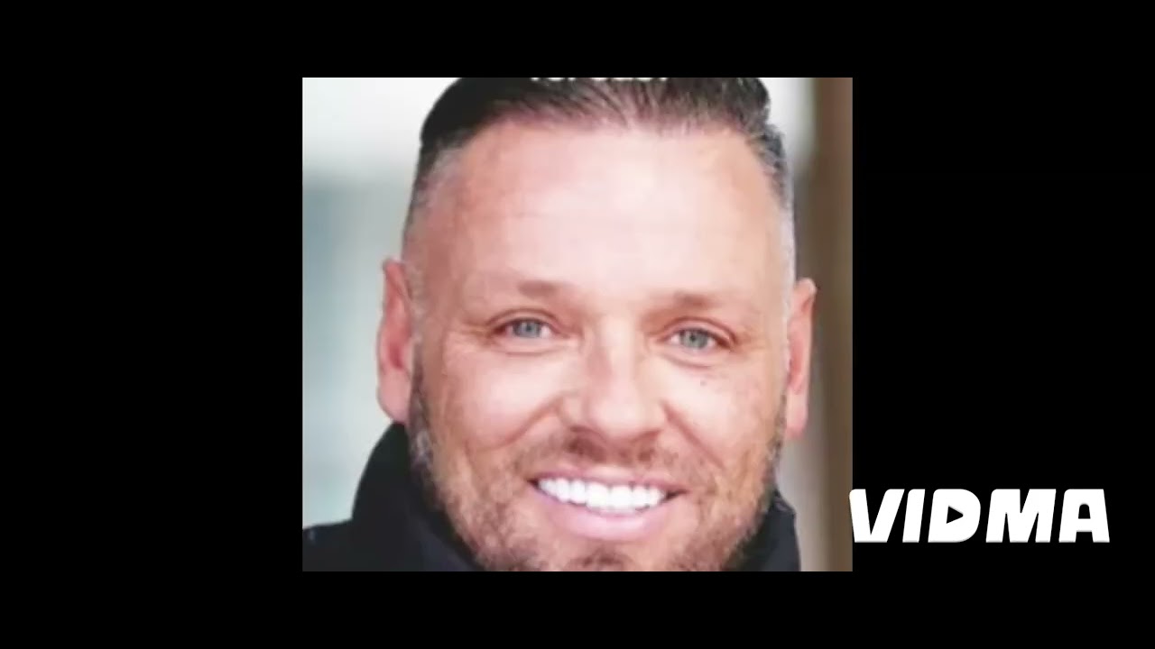 Michael van der Plas ADONIS'DROOMMAN' van Samantha de Jong.