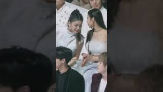 Famous When Kpop Idols inner fangirl shows up [YEJI & Chungha] 예지 청하 Profile