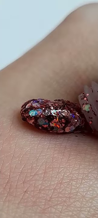 Lamel Жидкий Глиттер для макияжа Insta Glitter Bomb - YouTube