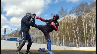 : Amateur sparring in Thai boxing