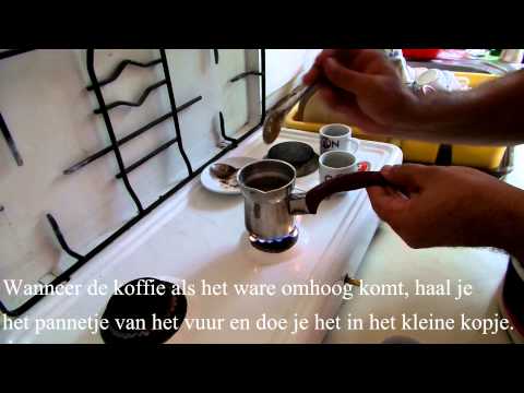 Video: Hoe Maak Je Heerlijke Koffie In Een Turk