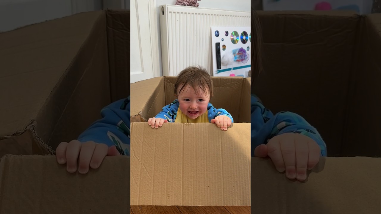 KEEPING BABY BUSY WHEN MUM IS COOKING! 