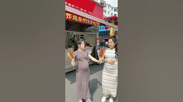 两个孕妇的日常，弟媳怀孕快5个月，特别喜欢吃烤串，姐姐怀孕快4个月，闻到烤串味，就想吐…… - 天天要闻