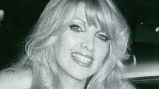 Watch Lynsey De Paul Hug And Squeeze Me video