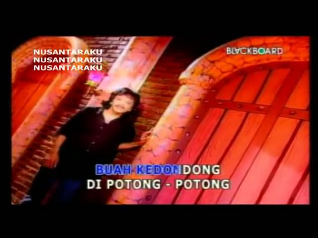 Caca Handika   Cinta Berbungkus Koran MTV Karaoke   YouTube class=