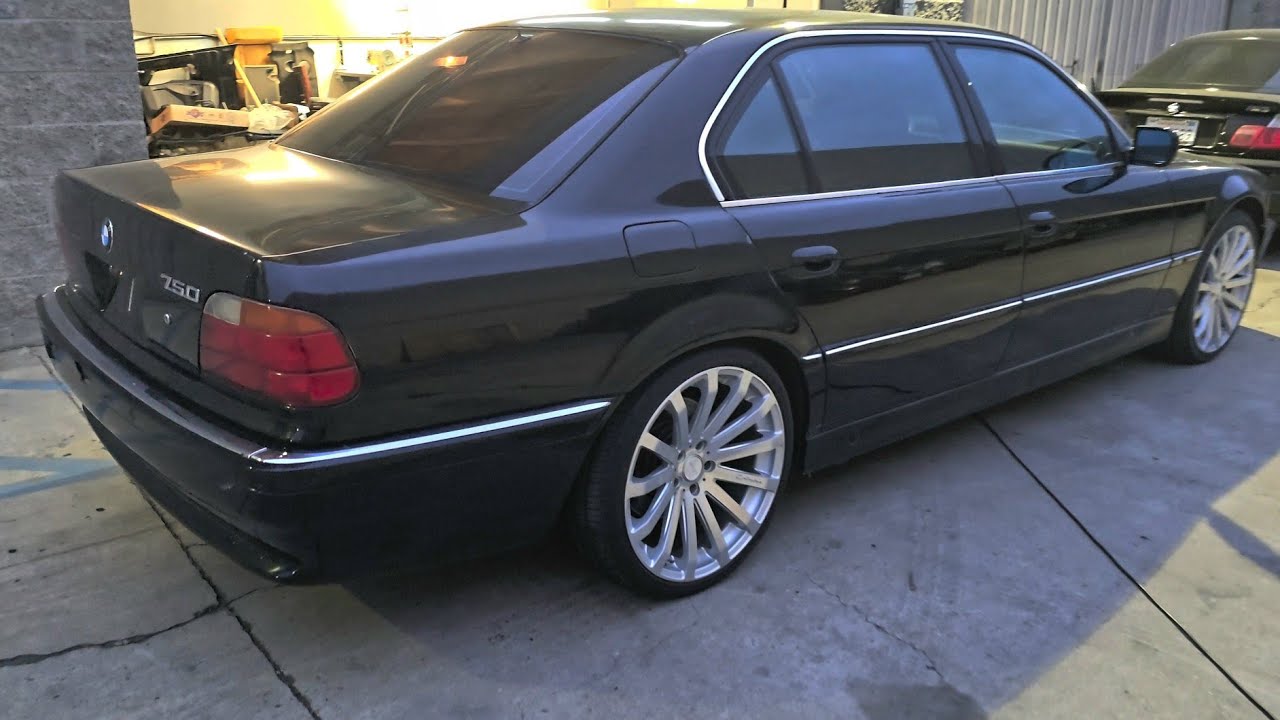 First Day in LA: The 750il Project | Trying to find the perfect