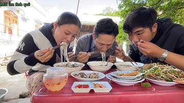 Về sớm cậu mợ cháu ghé quán”Bún Nước Lèo Heo Quay Đầu Cá Lóc Cô Triệu”nổi tiếng Ở Trà Vinh |MATQ