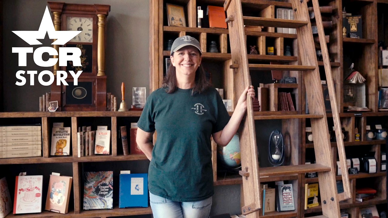 Leaving Her Career of 20 Years to Open a Bookshop | Texas Country Reporter
