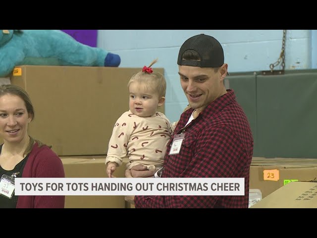 Toys For Tots Hands Out Christmas Cheer