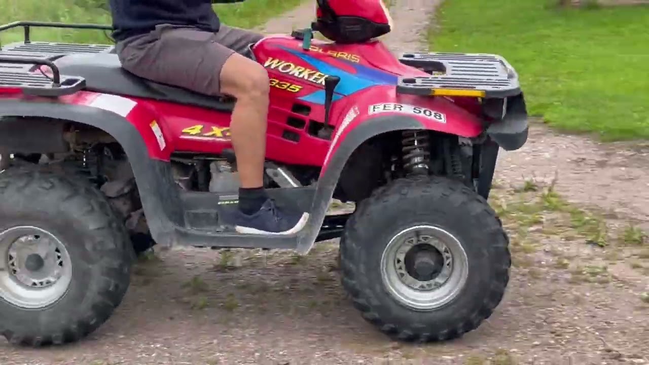 ATV Polaris Worker 335