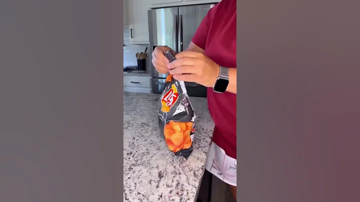 How amazing hack to folding chips bags 🤍