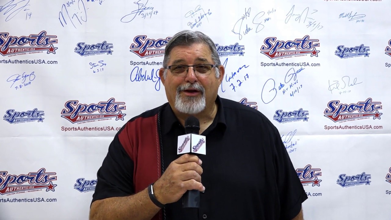 Football legend ED WHITE visited SPORTS AUTHENTICS USA YouTube