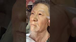 Help the elderly person replace their new eye! #Wax Figure Making #Silicone Model