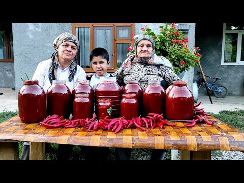 Nənə öz Bostanın Pomidorlardan Tomat Pastası Hazırladı