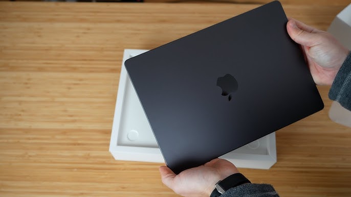 NEUES Macbook Pro 14