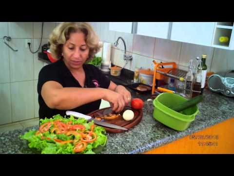 Vídeo: Como Fazer Uma Salada Potável Masculina