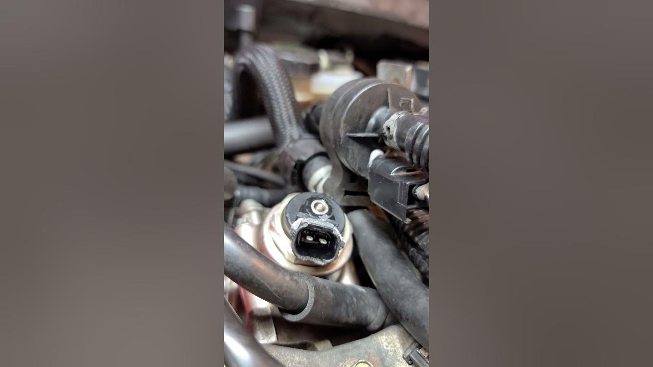Mazdaspeed 3 Spill Valve leaking fuel from connector. - YouTube