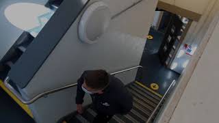 the security guard dies woah big spoiler