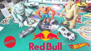 Converting two classic hot wheels castings into Red Bull Racing Livery cars....#redbullracing