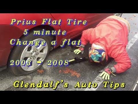 Toyota Prius flat tire change 5 minute video Glendalf&rsquo;s Auto Tips